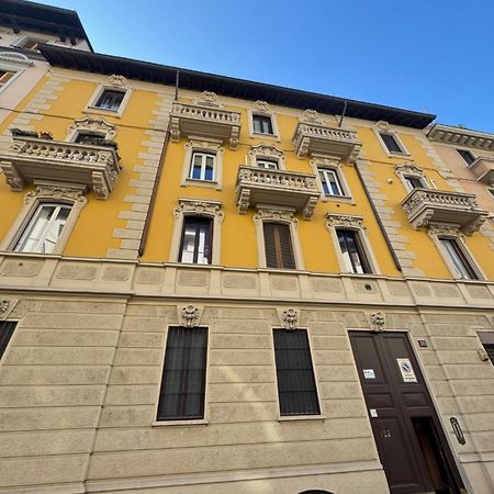 Perugino 20 Apartment Milan Exterior photo